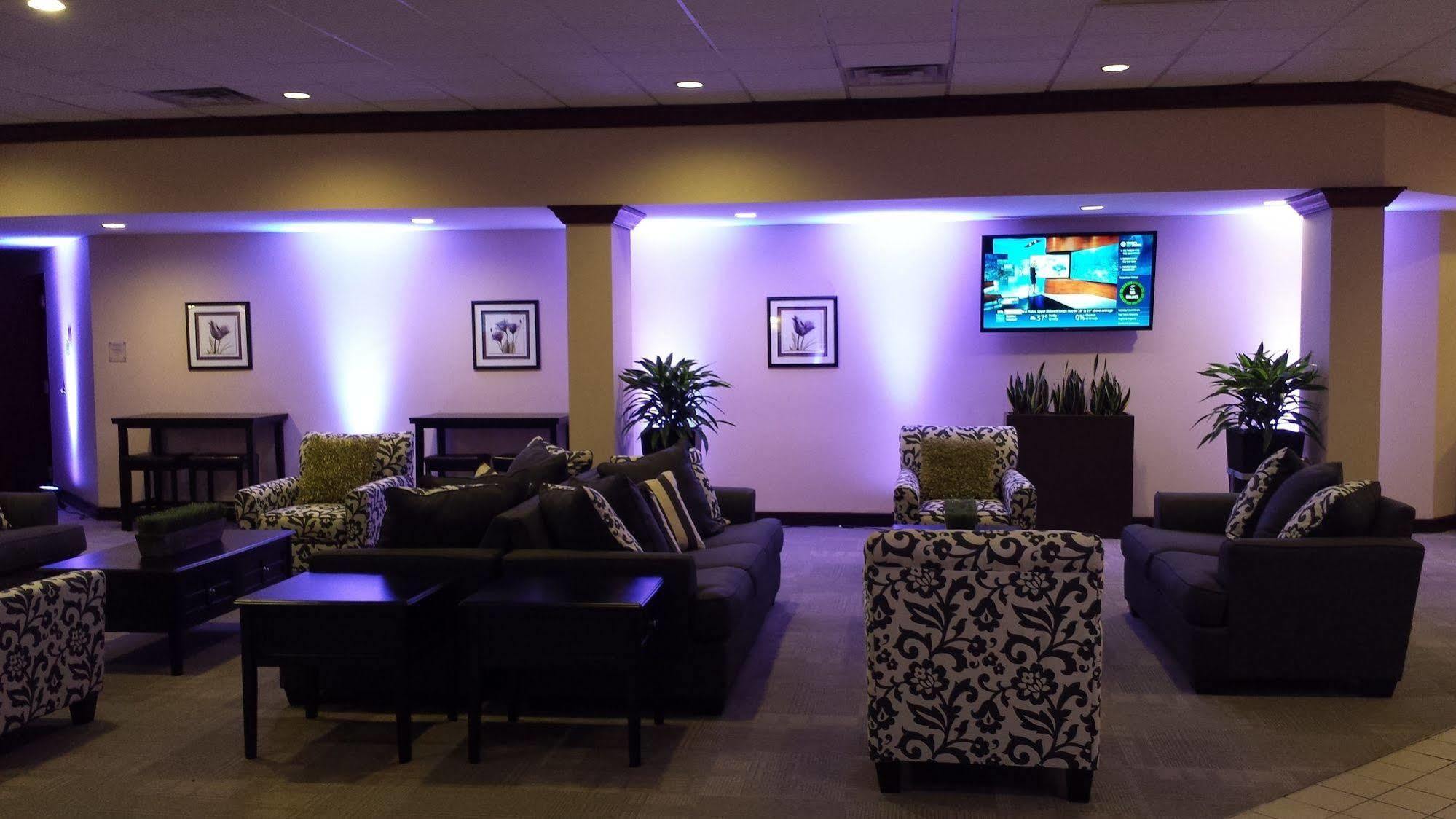 Garden Hotel And Conference Center South Beloit エクステリア 写真